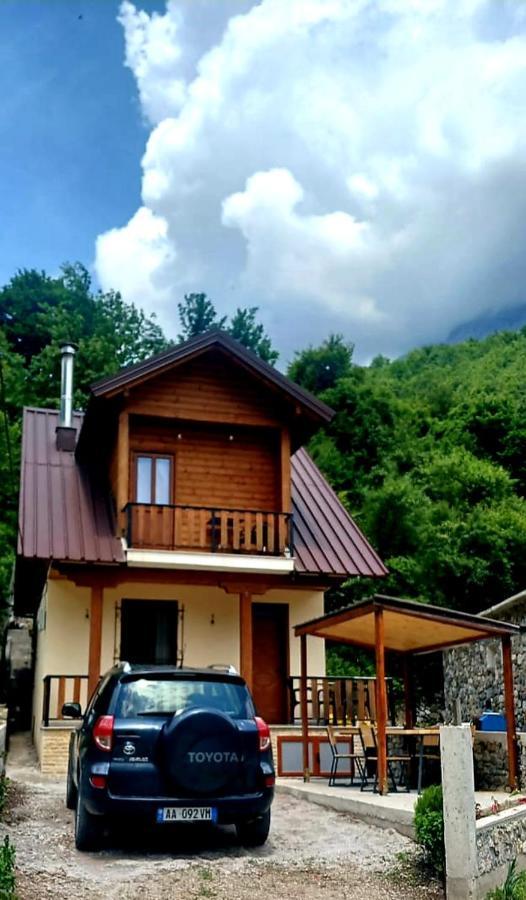 Guest House Shtepiza テス エクステリア 写真