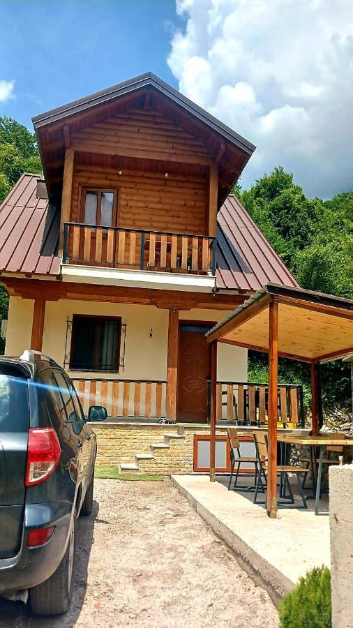Guest House Shtepiza テス エクステリア 写真