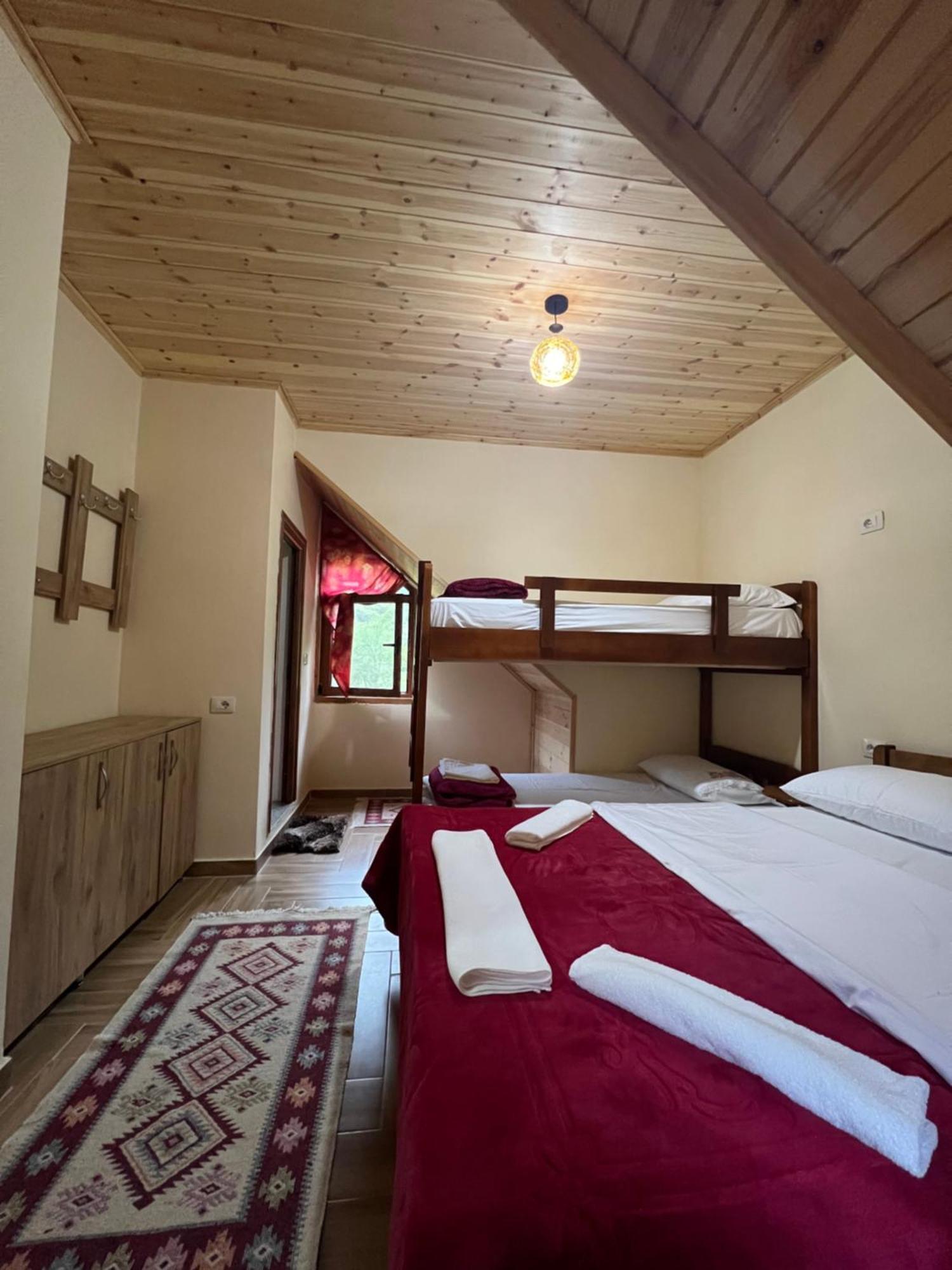 Guest House Shtepiza テス エクステリア 写真