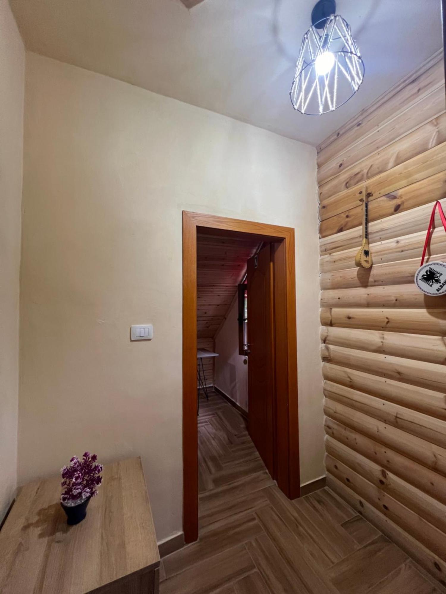 Guest House Shtepiza テス エクステリア 写真